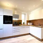 Apartment Mit Schlossblick